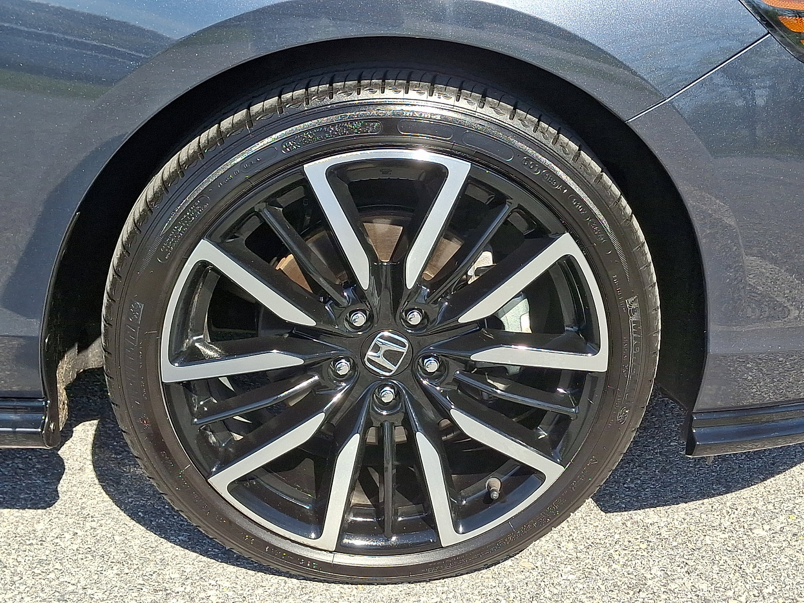 Used 2025 Honda Accord Touring image 8