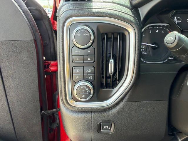 Used 2021 GMC Sierra 1500 SLT w/ SLT Convenience Package AWD/4WD image 25