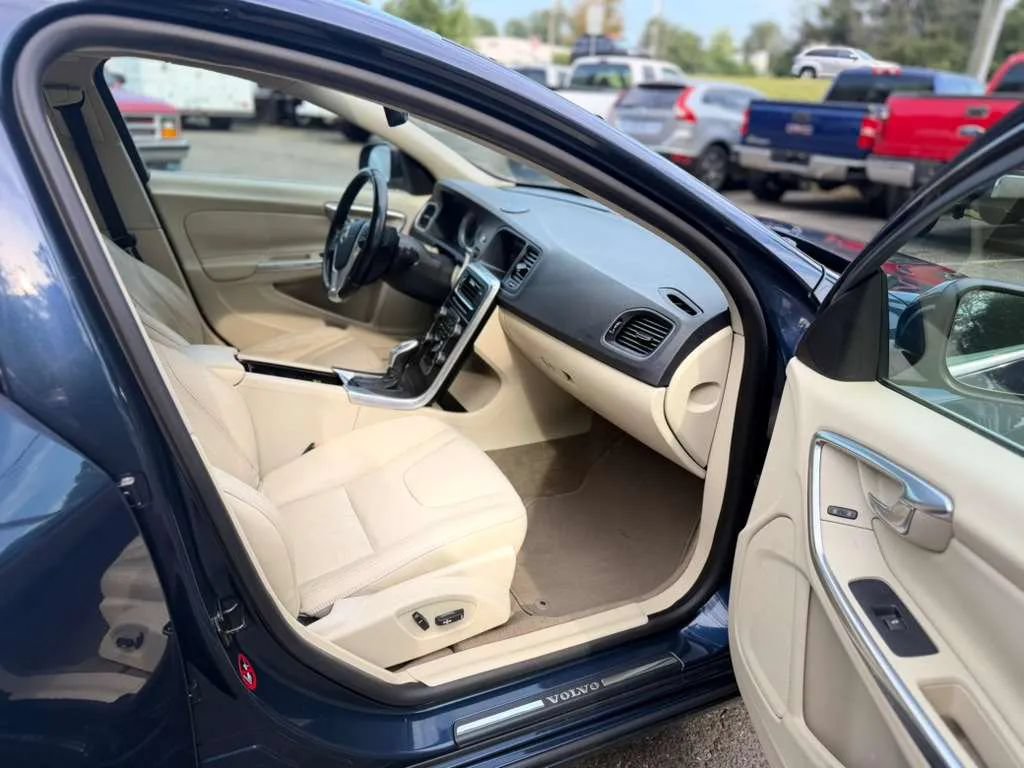 Used 2013 Volvo S60 T5 AWD/4WD image 12