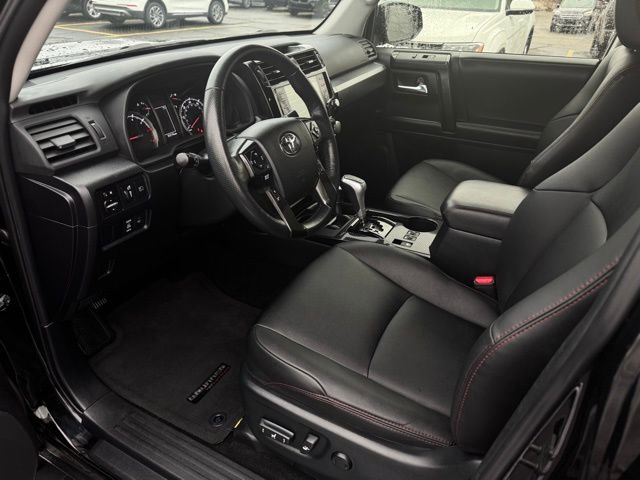 Used 2024 Toyota 4Runner TRD Off-Road Premium image 18