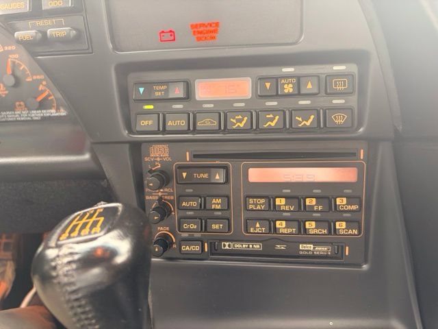 Used 1992 Chevrolet Corvette Coupe RWD image 16