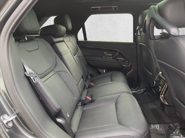 Used 2025 Land Rover Range Rover Sport SE AWD/4WD image 22