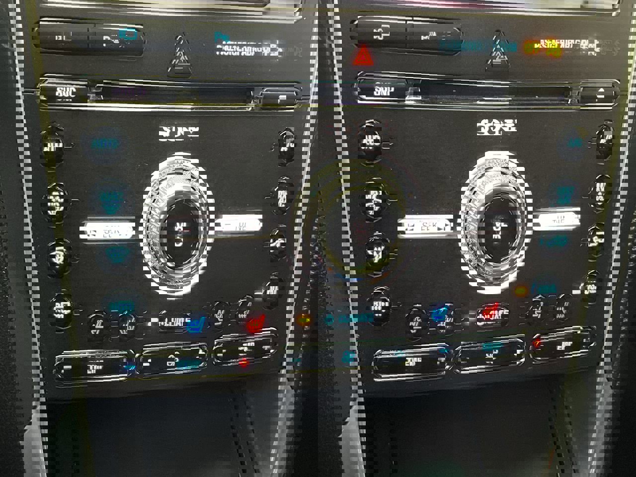 Used 2016 Ford Explorer Limited AWD/4WD image 26