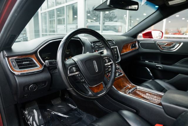 Used 2017 Lincoln Continental Select w/ Technology Package image 22