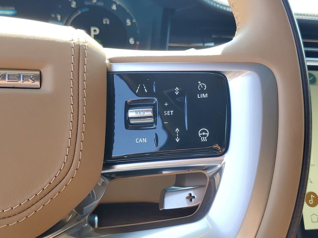 Used 2025 Land Rover Range Rover Autobiography AWD/4WD image 19