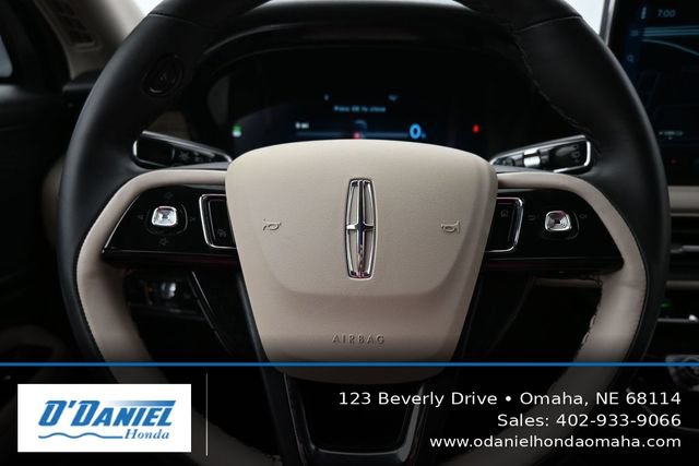 Used 2025 Lincoln Corsair Grand Touring AWD/4WD image 29
