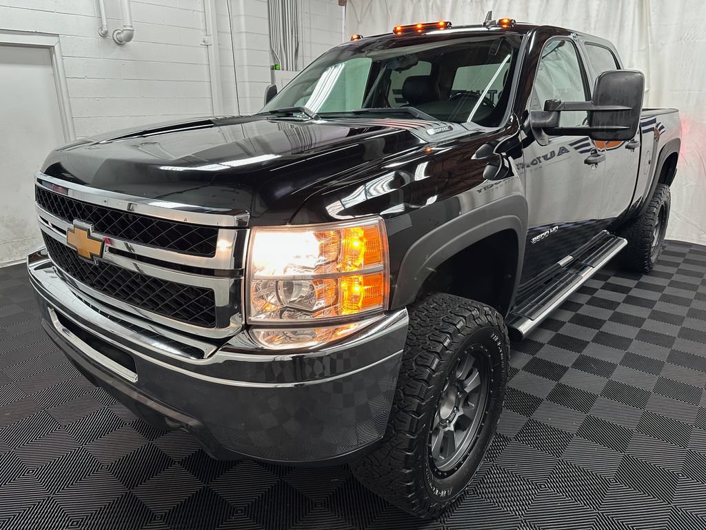 Used 2013 Chevrolet Silverado 2500 LT w/ Convenience Package AWD/4WD image 4