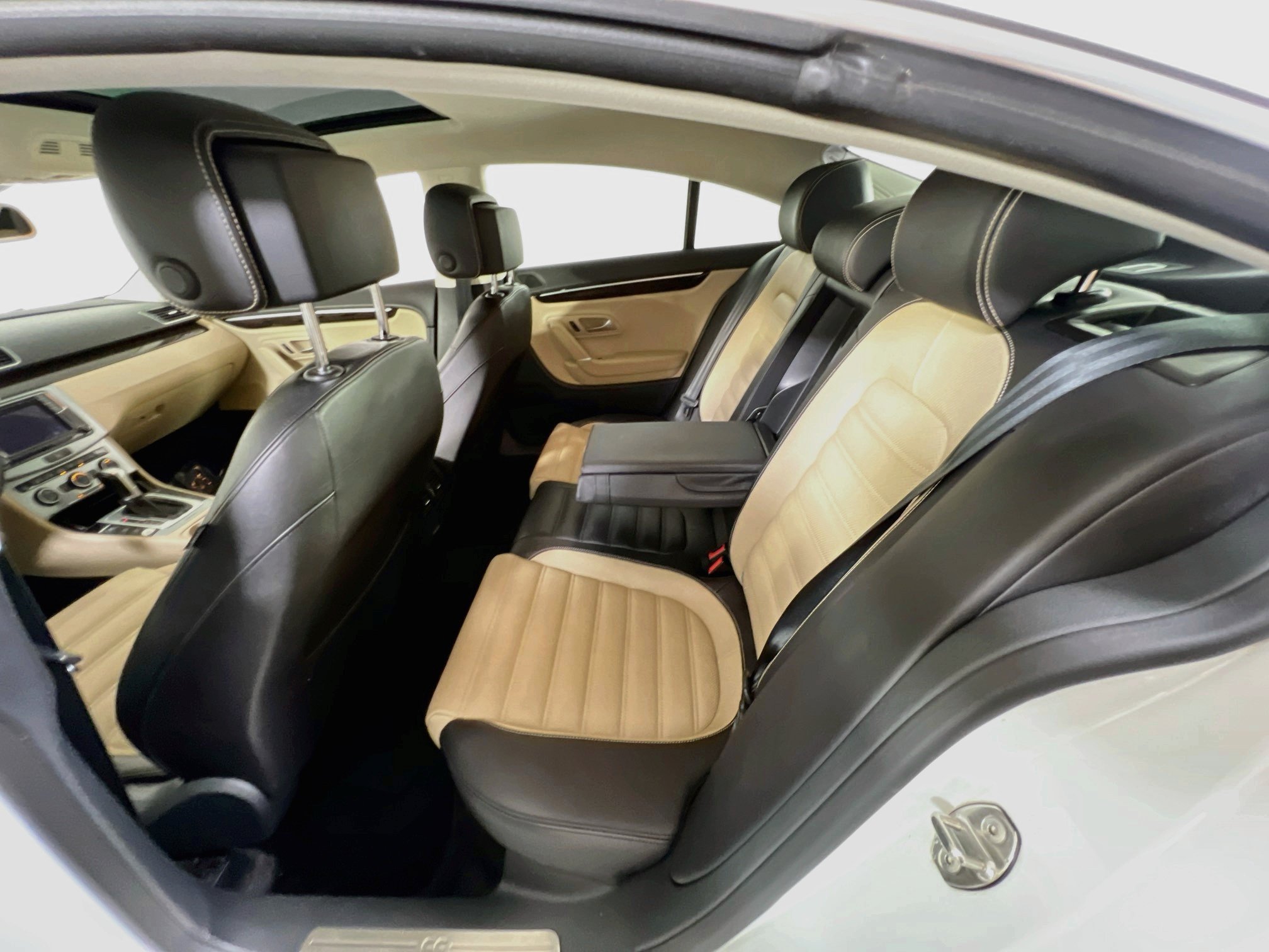 Used 2016 Volkswagen CC Executive AWD/4WD image 26