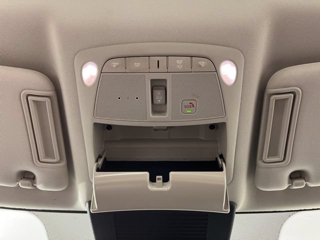 Used 2024 Nissan Armada SL w/ Captain's Chairs Package RWD image 36