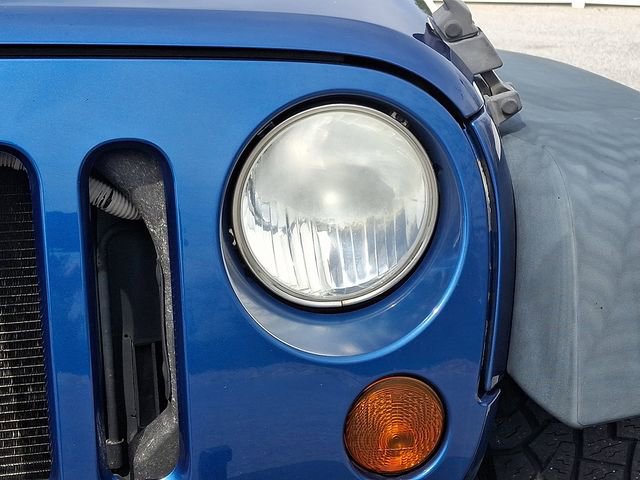 Used 2010 Jeep Wrangler Unlimited Sport image 11