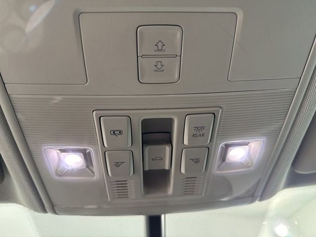 Used 2021 Volkswagen Atlas SE w/ Panoramic Sunroof Package image 26