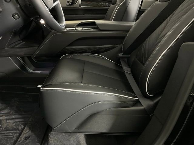 New 2026 Cadillac Vistiq Platinum image 26