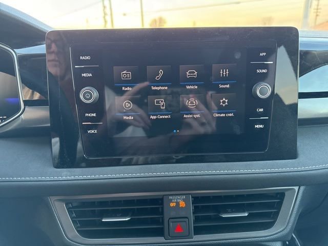 New 2026 Volkswagen Taos SE AWD/4WD image 10