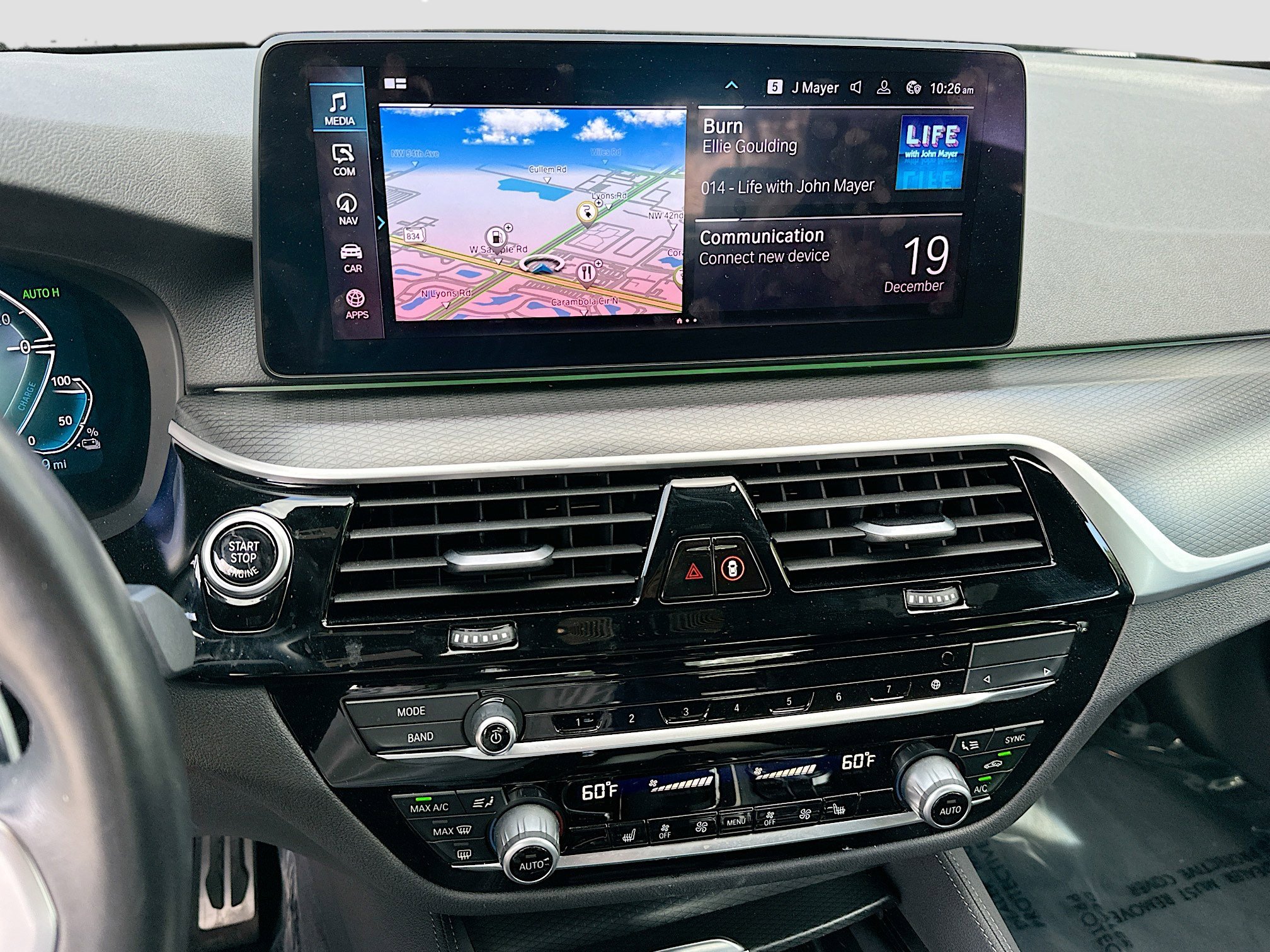 Used 2023 BMW 530e w/ M Sport Package image 13