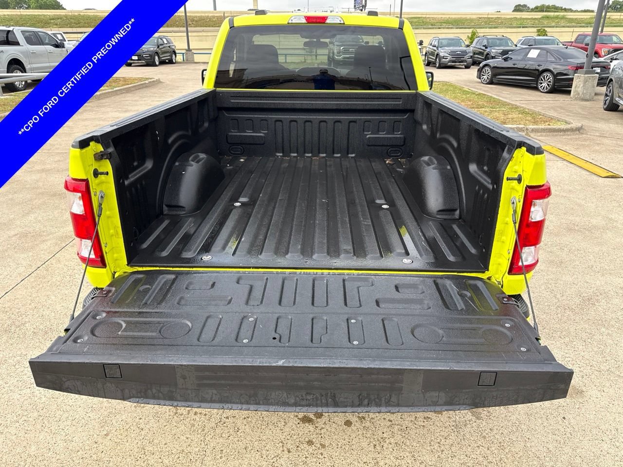 Used 2022 Ford F150 XL w/ Equipment Group 101A High RWD image 9
