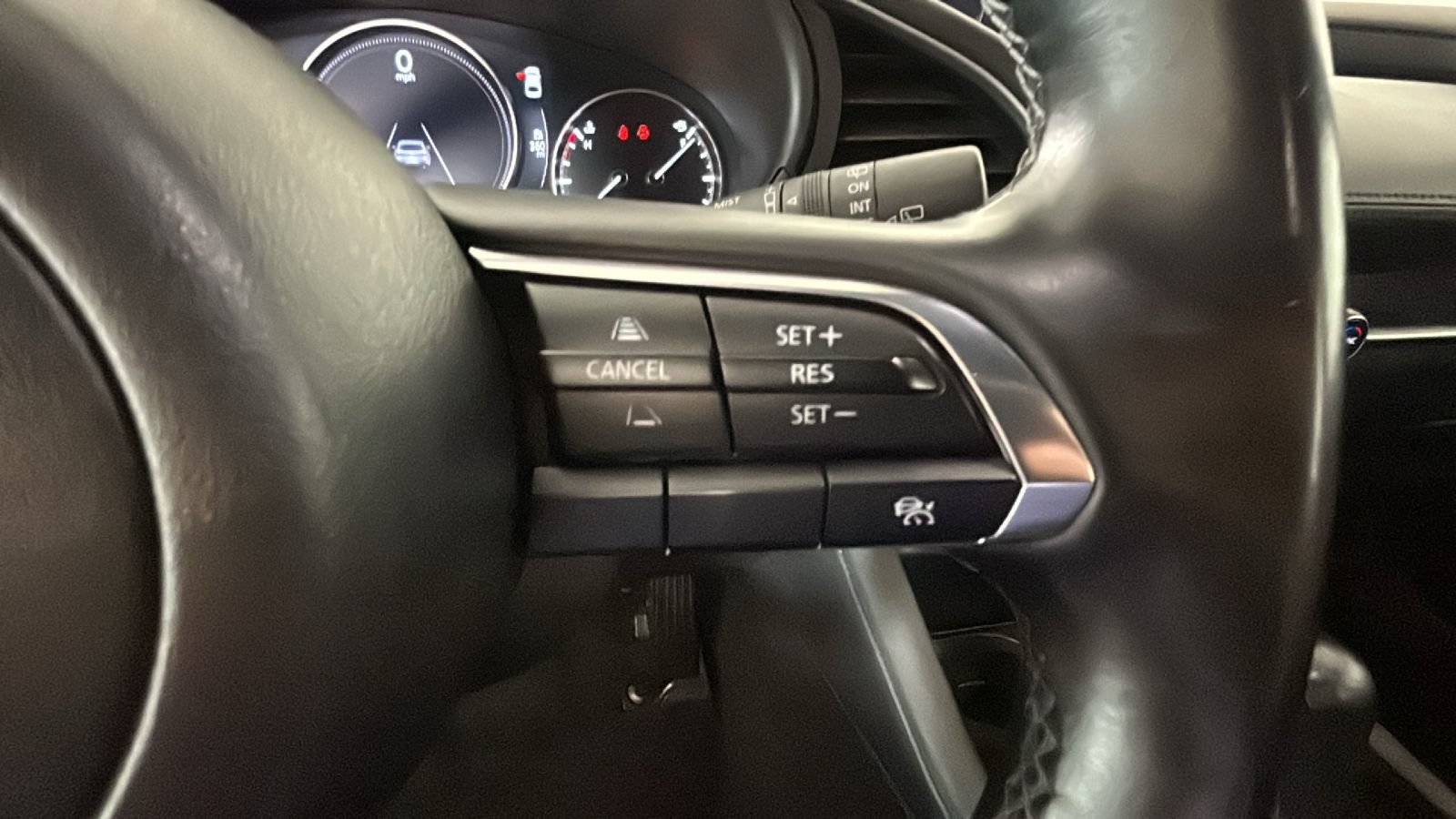 Used 2024 MAZDA MAZDA3 s FWD image 20
