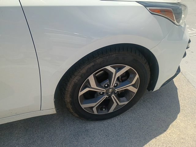 Used 2020 Kia Forte LXS FWD image 17