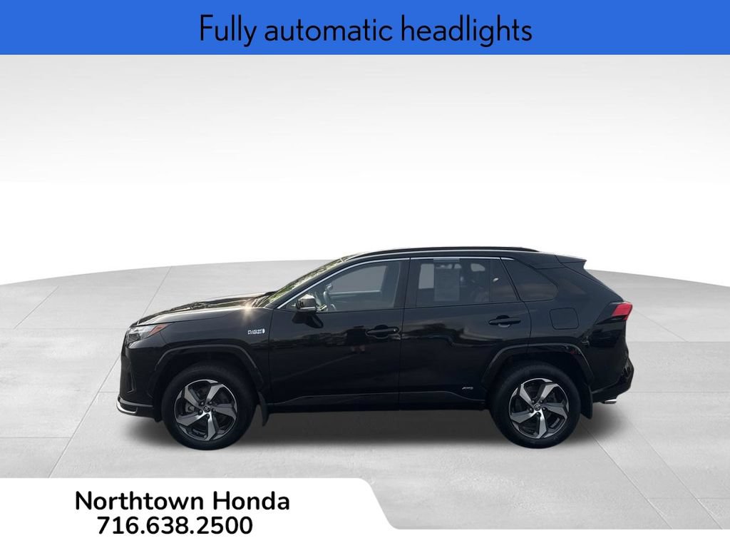 Used 2023 Toyota RAV4 SE w/ Weather & Moonroof Package AWD/4WD image 8