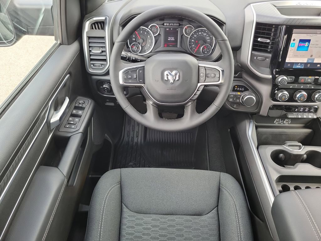 New 2026 RAM 1500 4x4 Crew Cab image 10