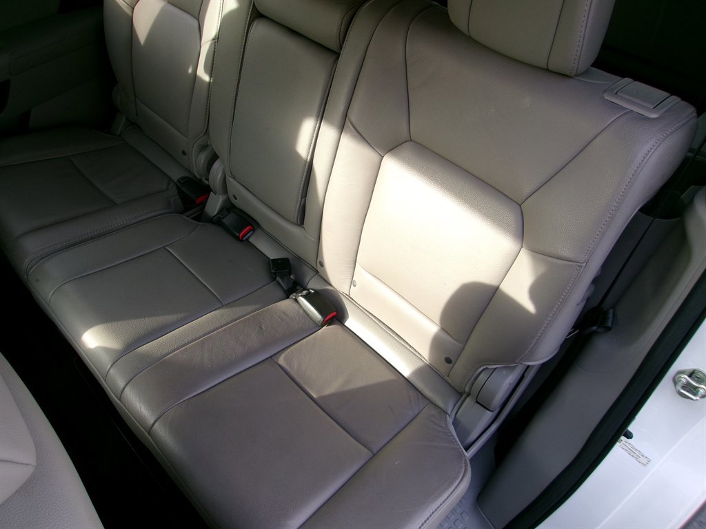 Used 2014 Honda Pilot Touring image 15