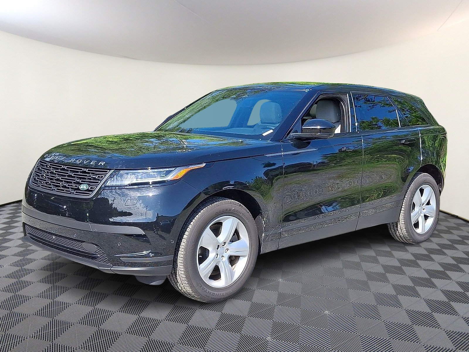Certified 2026 Land Rover Range Rover Velar S AWD/4WD image 1