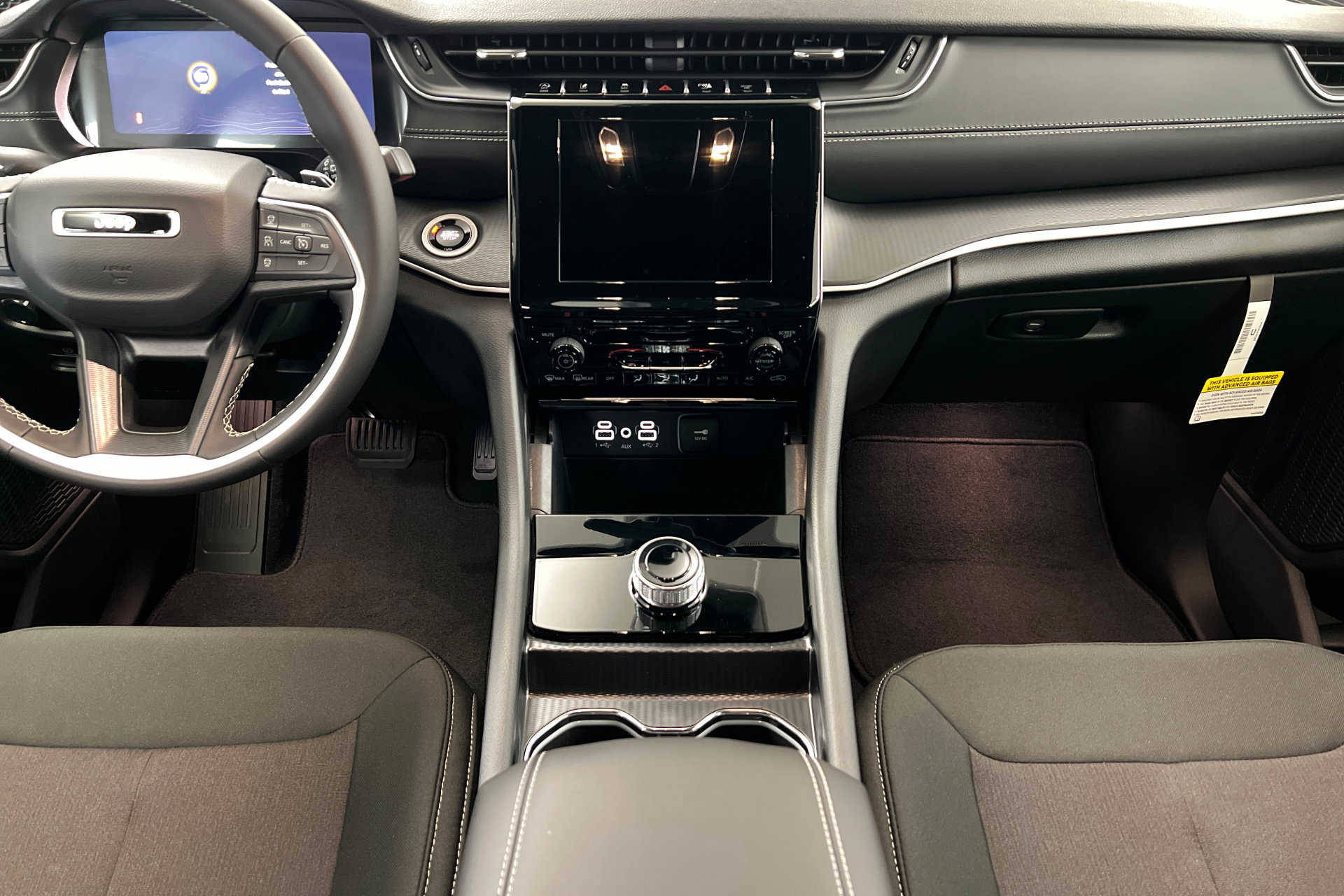 New 2026 Jeep Grand Cherokee Laredo AWD/4WD image 13