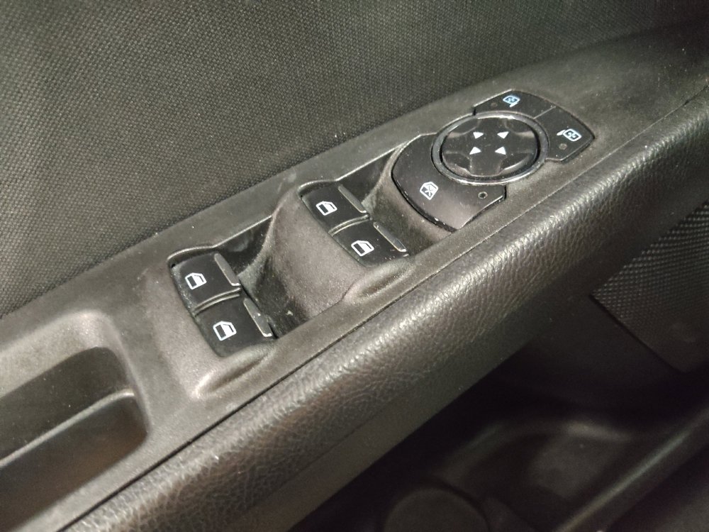 Used 2020 Ford Fusion SE FWD image 27