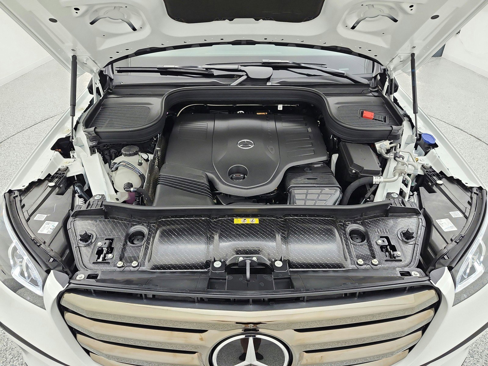New 2026 Mercedes-Benz GLS 450 4MATIC image 12