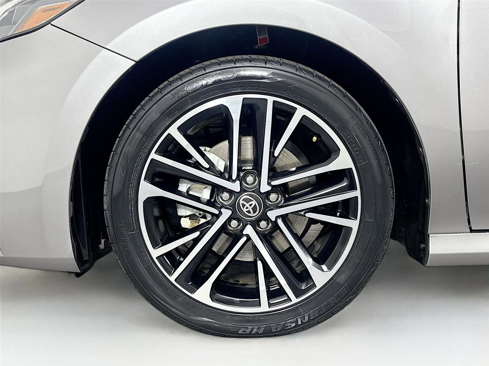 Used 2025 Toyota Camry XLE image 12