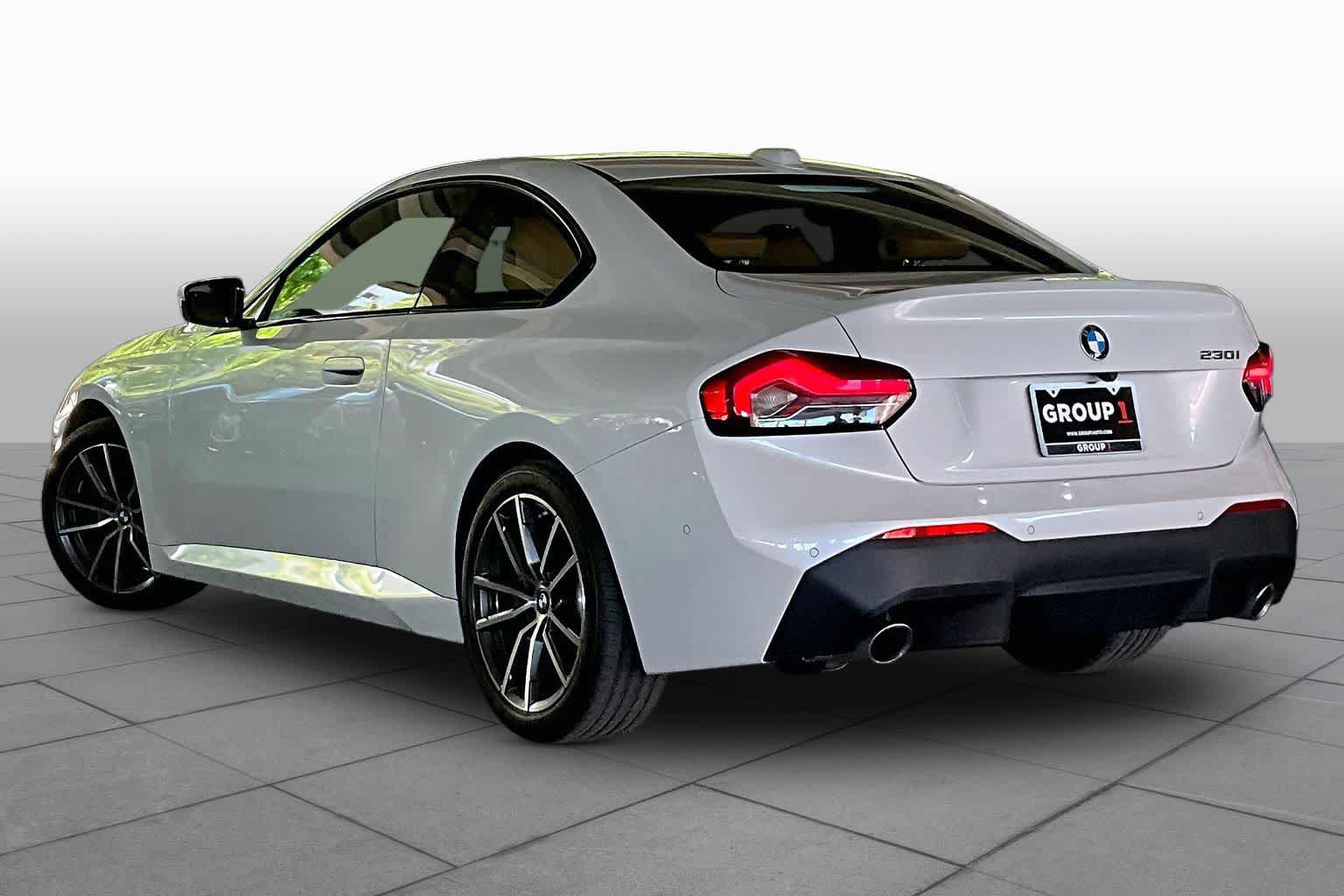 Used 2024 BMW 230i Coupe RWD image 11