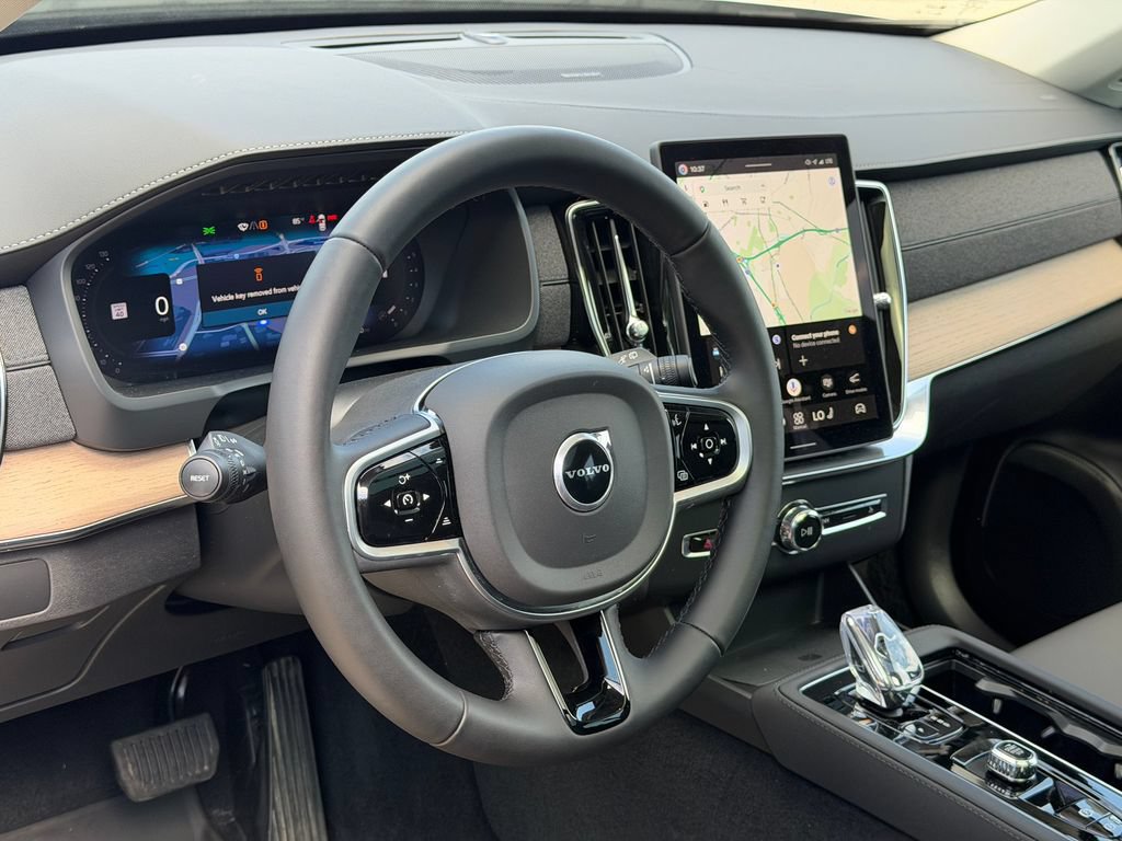 New 2026 Volvo XC90 B6 Plus w/ Protection Package Premier AWD/4WD image 15