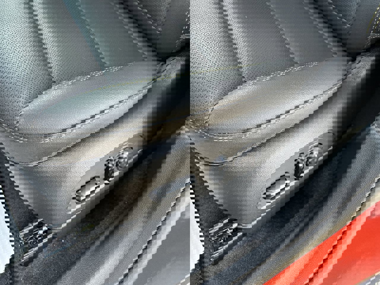 Used 2024 Chevrolet Trax ACTIV w/ Sunroof Package image 23