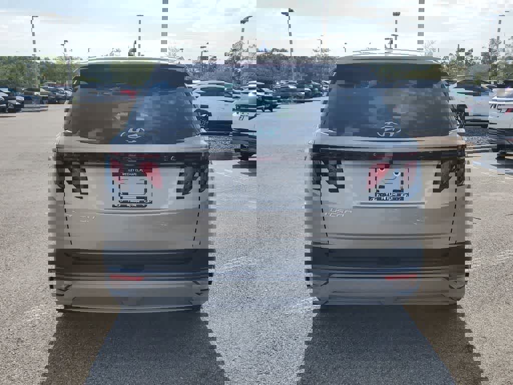 New 2026 Hyundai Tucson SE image 9