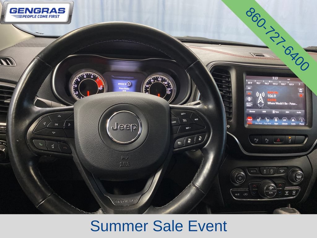 Used 2020 Jeep Cherokee Trailhawk AWD/4WD image 19