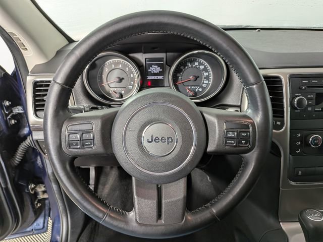 Used 2012 Jeep Grand Cherokee Laredo w/ Laredo E Group image 14