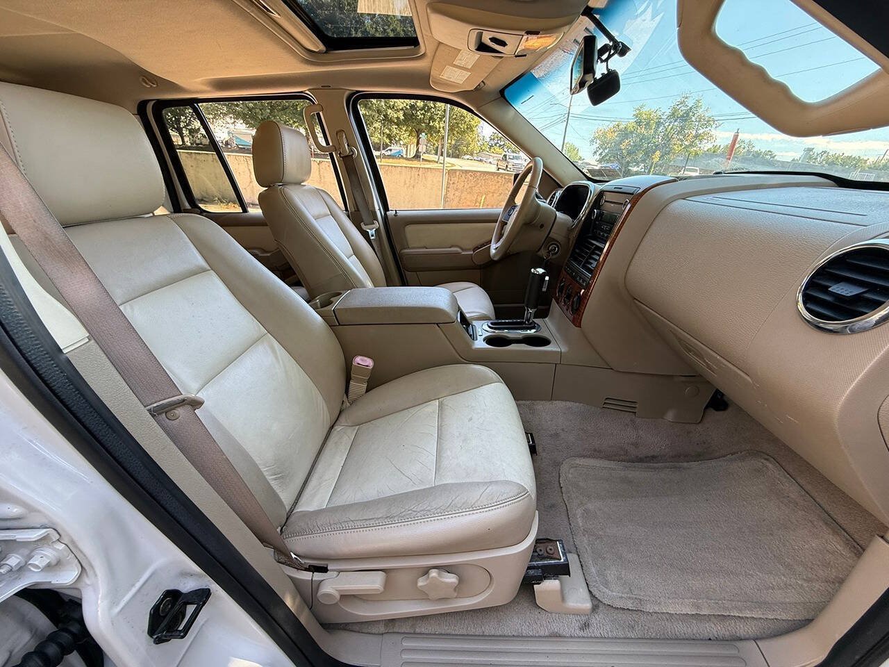Used 2008 Ford Explorer Eddie Bauer AWD/4WD image 18