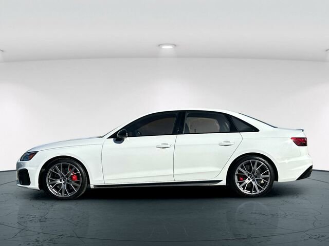 Used 2024 Audi S4 Premium Plus w/ Premium Plus Package image 3