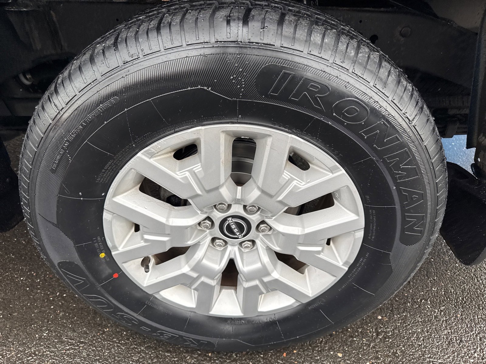 Used 2022 Nissan Frontier SV image 10