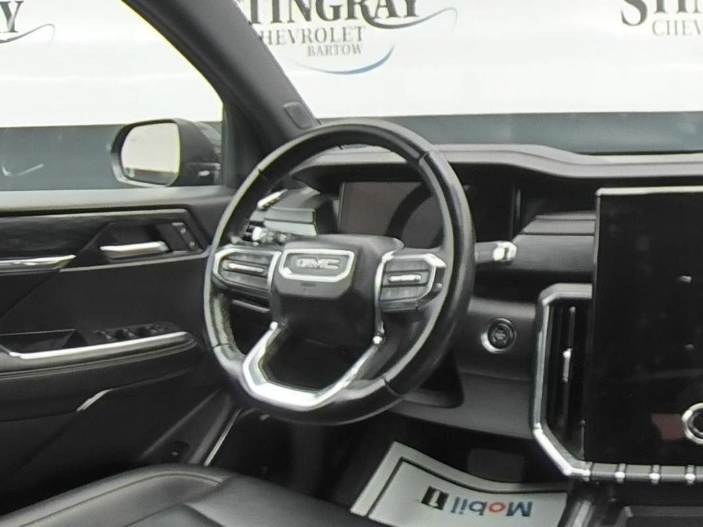 Certified 2026 GMC Acadia Elevation w/ Elevation Premium Package FWD image 19