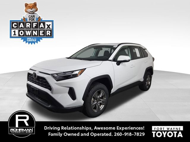Used 2025 Toyota RAV4 XLE FWD image 1