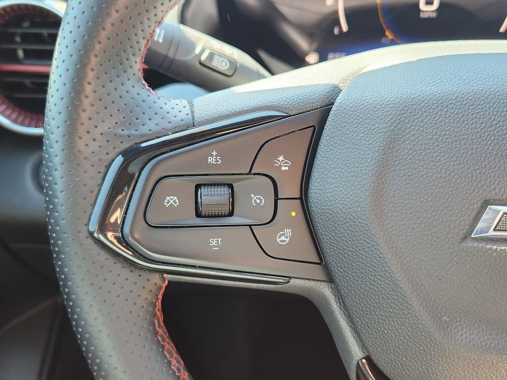 Used 2024 Chevrolet Trax RS w/ Driver Confidence Package FWD image 15