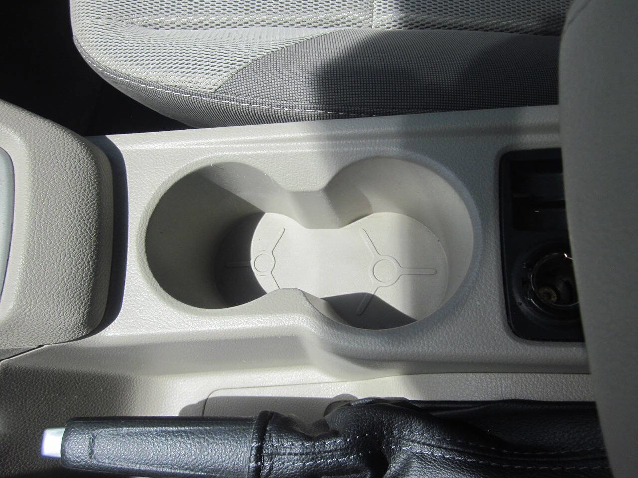 Used 2012 Ford Focus SE FWD image 28