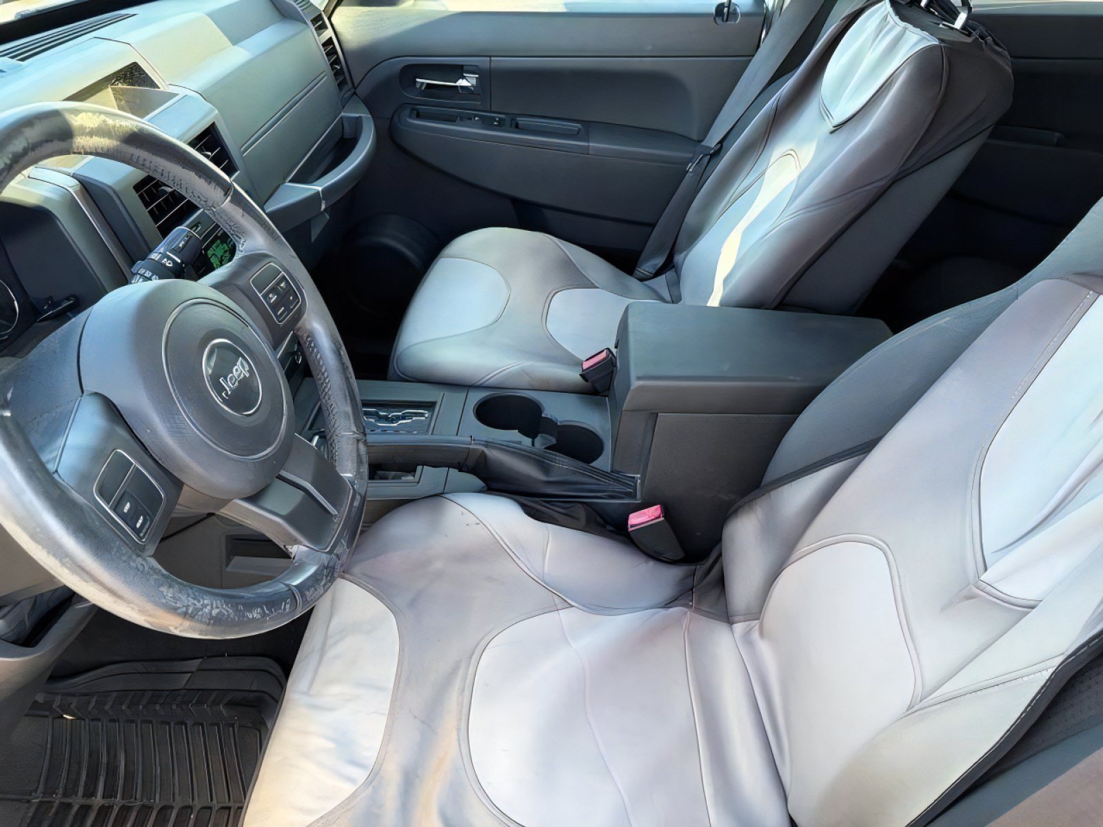 Used 2012 Jeep Liberty Sport w/ Popular Equipment Group AWD/4WD image 13