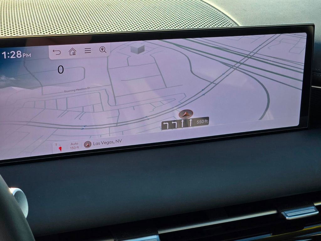 Used 2025 Genesis G80 2.5T image 19