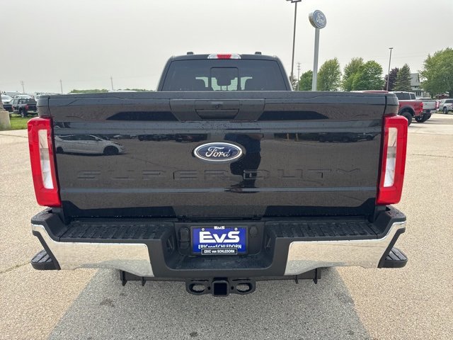 New 2025 Ford F350 XLT image 4