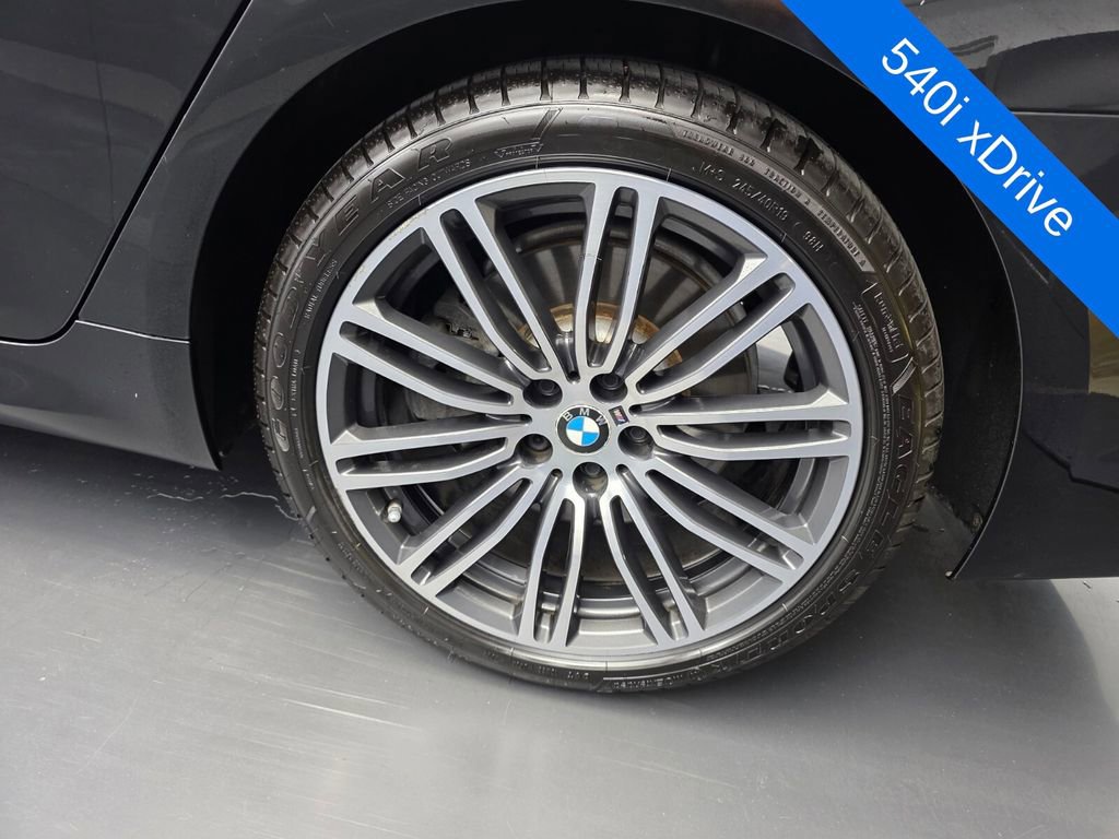 Used 2019 BMW 540i xDrive w/ M Sport Package AWD/4WD image 17