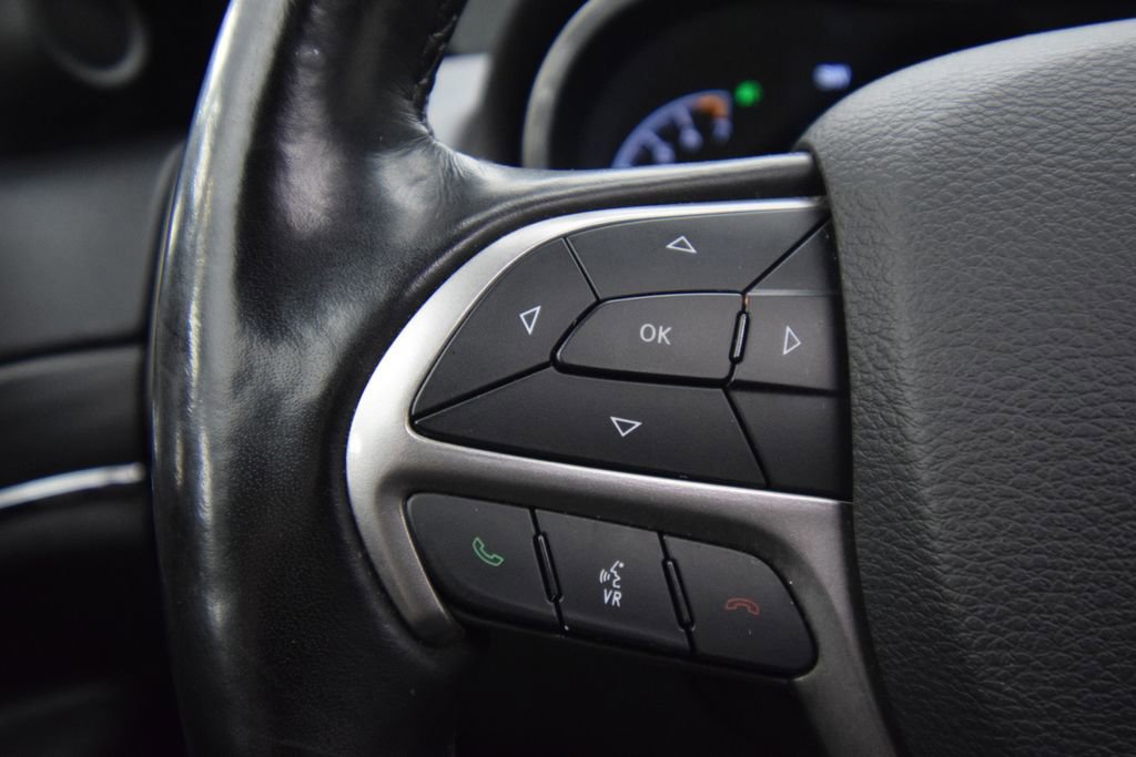 Used 2021 Jeep Grand Cherokee Limited AWD/4WD image 40