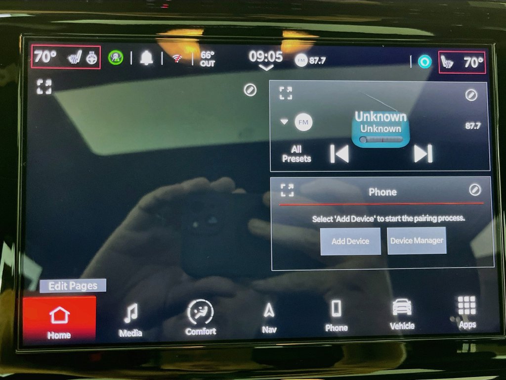 Used 2021 Dodge Durango R/T w/ Blacktop Package AWD/4WD image 17