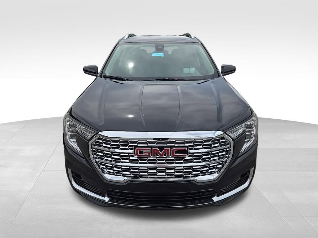 Used 2024 GMC Terrain Denali AWD/4WD image 7