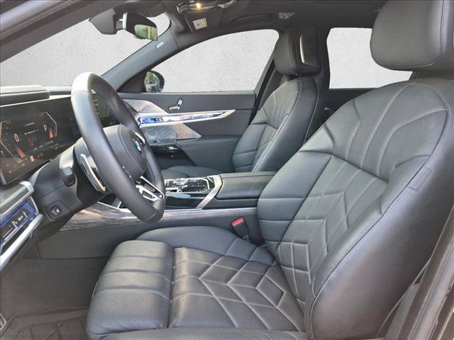 Certified 2025 BMW 760i xDrive w/ Executive Package AWD/4WD image 11